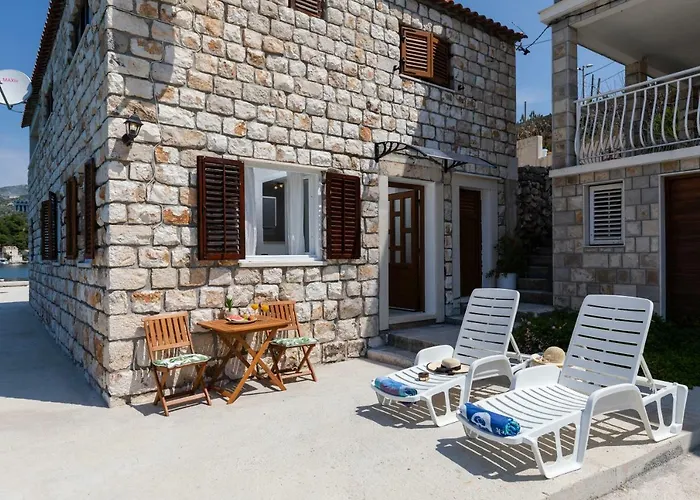 Apartment Lovorna Slano