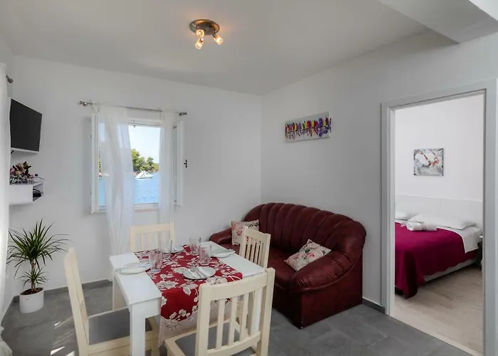 Lovorna Apartment Slano